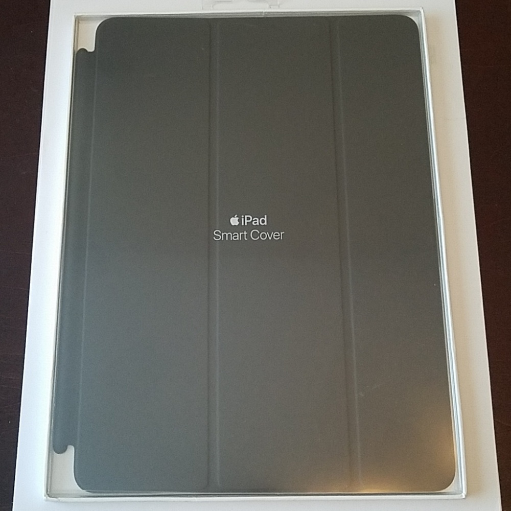 Original Apple Smart Cover for iPad 9.7 Inch